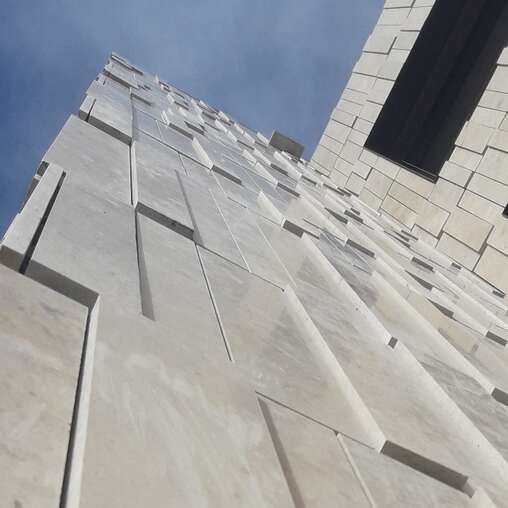 stoneface ventilated mit Naturstein  Jurakalk